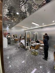 -Tloml salon