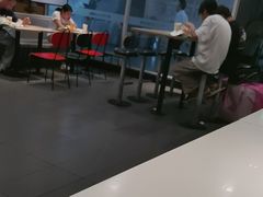 -麦当劳(轻轨曹杨路店)