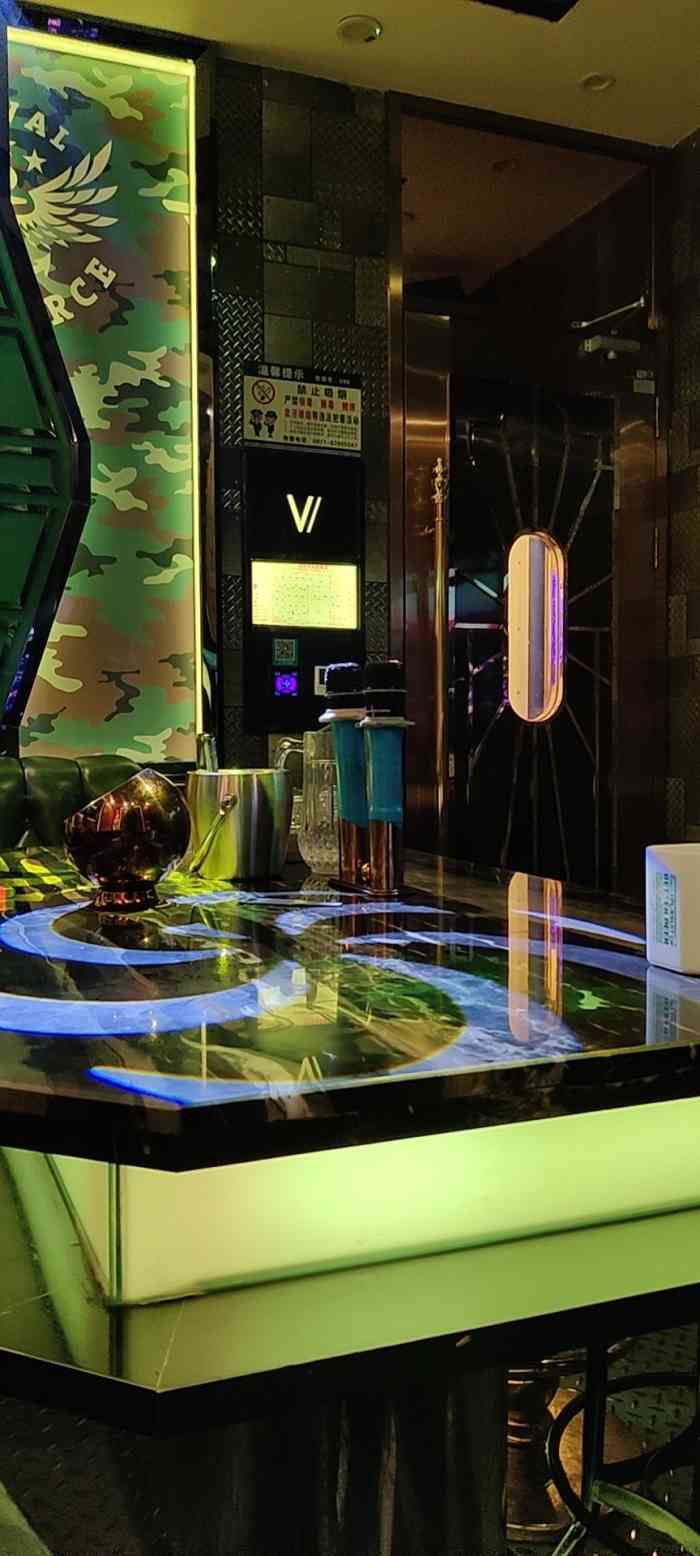 v秀ktv(美的顺城府店)-"喝酒打牌到凌晨才去的,夜场性价比挺高,比.