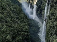 -马岭河峡谷风景区