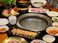 -军硕烤肉·部队火锅(二七万达店)