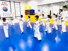 -金载勋跆拳道场(玲东花园店)