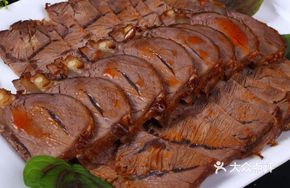 Cold Sliced Pork Shank