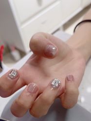 -尤米一站式美甲美睫