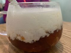 桃胶牛奶-乍甸乳业鲜奶吧(红河水乡店)