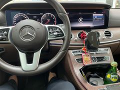 -上海星瀚奔驰4S店(红柳路店)