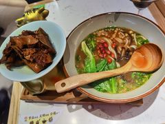 -百春原湖南牛肉粉(百联世纪店)