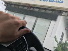 -一嗨租车(凤凰机场店)