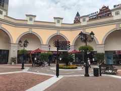 -佛罗伦萨小镇广佛名品奥特莱斯(疏港路店)