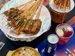 -何师烧烤Pro ·江湖川菜·小龙虾·精酿啤酒(太古里旗舰店)