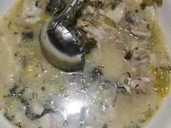 -严记小天府酸菜鱼(西四路店)