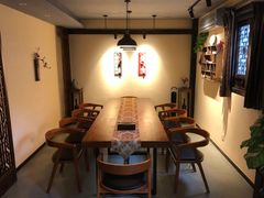 -小草屋轰趴馆别墅派对新场团建家庭聚会