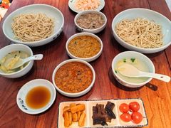 -裕兴记•蟹黄面馆(人民广场店)