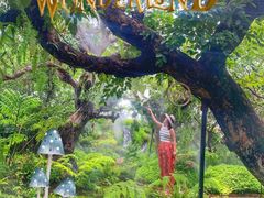 -Chom Cafe and Restaurant