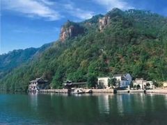 -严子陵钓台(富春江小三峡)