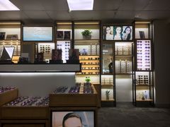 -LOGO眼镜·蔡司品牌折扣店(龙华清湖店)