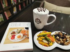 -钟书阁(松江泰晤士小镇店)