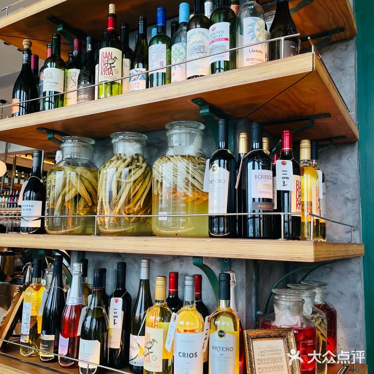 Oeat经开永旺新店！气氛感满满的西餐厅浪漫约会圣地[调皮][胜利]