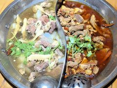 -大众跷脚牛肉馆·非遗传承单位(峨眉山店)