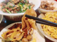 -老鼎万春卤菜(五代传承创始老店)