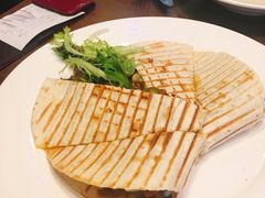 -拉亚汉堡经典餐厅(商城路店)