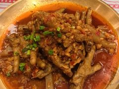 -肥肥虾庄·金牌油焖大虾(汉口城市广场店)