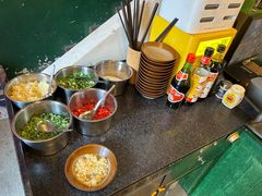 -渝井巷重庆老火锅(沈阳吉祥店)