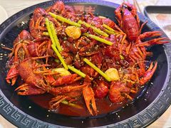 香辣回味小龙虾-金陵暴走小龙虾·迷踪蟹(凯德MALL店)