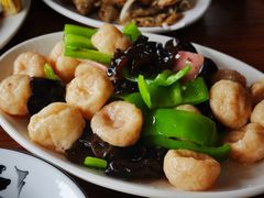 三鲜鱼面筋-唔呶喔哩酒家(生产街店)