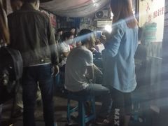 等位区-石灰市毛记烧鸡公(解放碑店)