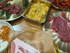 -青瓦餐厅·生鱼片·韩园烤肉(西塔店)