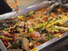 -后街佬·炭火鲜鱼杂(南城店)