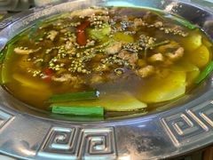 -有红鸡毛店·川菜(建设路店)