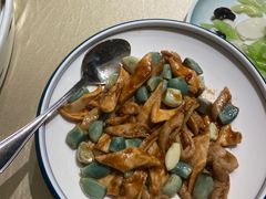 -八府香鸭·啫啫煲(华山路店)