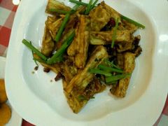 -鲁班小馆(政四街店)