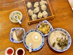 -张家巷美食(南浔店)