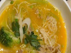 -港丽餐厅(正大店)