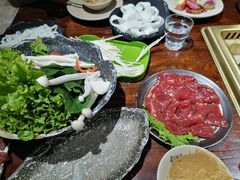 -东巴婆婆云南鱼豆花火锅(大东门店)