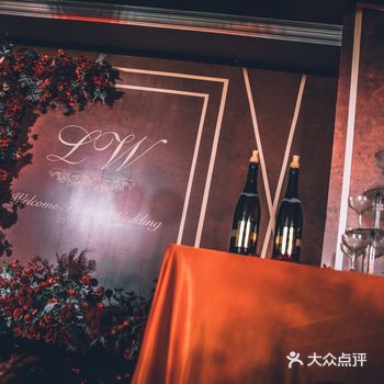 许她一生，始于春天、始于此刻