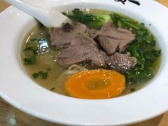 -贯一台湾牛肉面(八一七中路店)