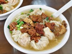 牛腩云吞面-新园饮食店(香洲总店)