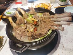 -沪小胖·小龙虾·蓝龙王(八佰伴店)