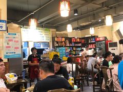 大堂-肖肖酸萝卜鱼火锅(总店)