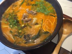 -蒙小妹骨汤饭.米线(新光路店)