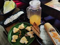 手工鲜虾滑-九鼎轩脆毛肚火锅(邗江万达店)