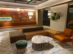 -桔子酒店(上海西藏北路地铁站店)