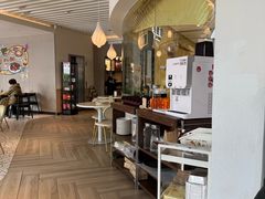 -必胜客(WOW中央公园店)