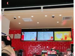 -85度C(生甜甜圈研究工坊·上海松江人民北路店)