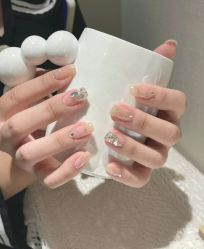 -奈斯·美甲美睫