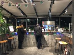 -HIGH FIVE哈福手工汉堡(桂林路店)